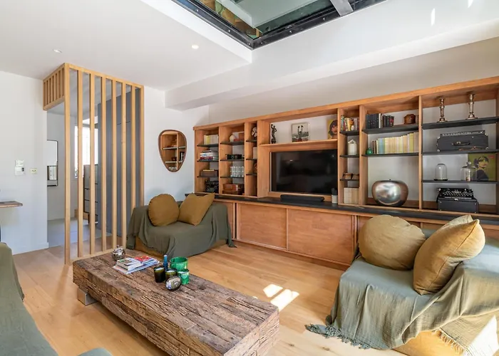 Spacious House With Garden In * トゥールーズ